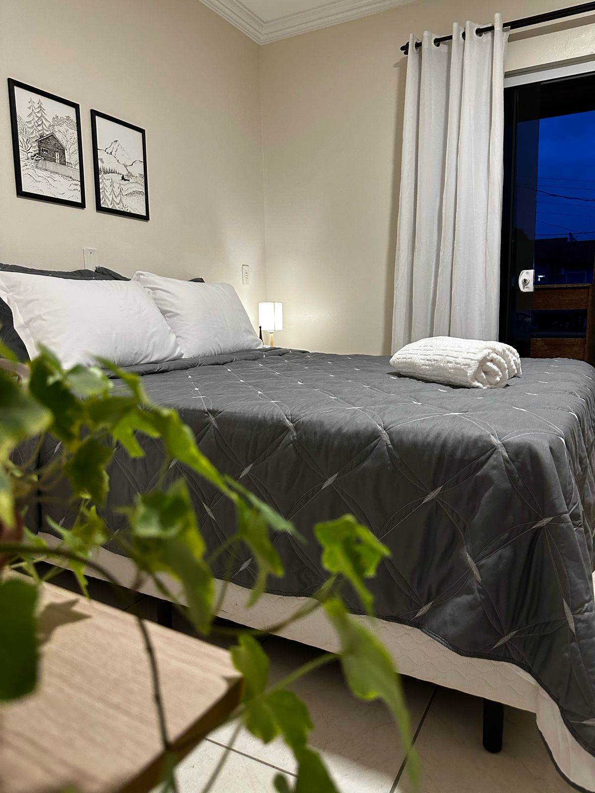 Quarto acolhedor em propriedade gerenciada pela Estar Living
